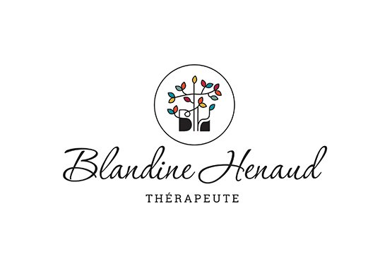<span>Blandine Henaud</span><i>→</i>